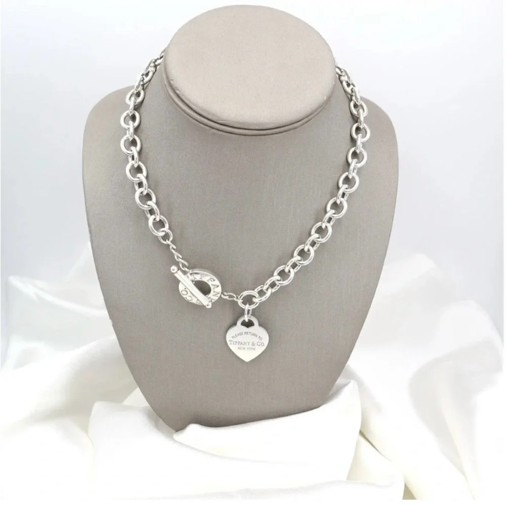 Authenticated Tiffany & Co. Return to Tiffany Heart Tag Toggle Necklace Silver - Picture 2 of 10